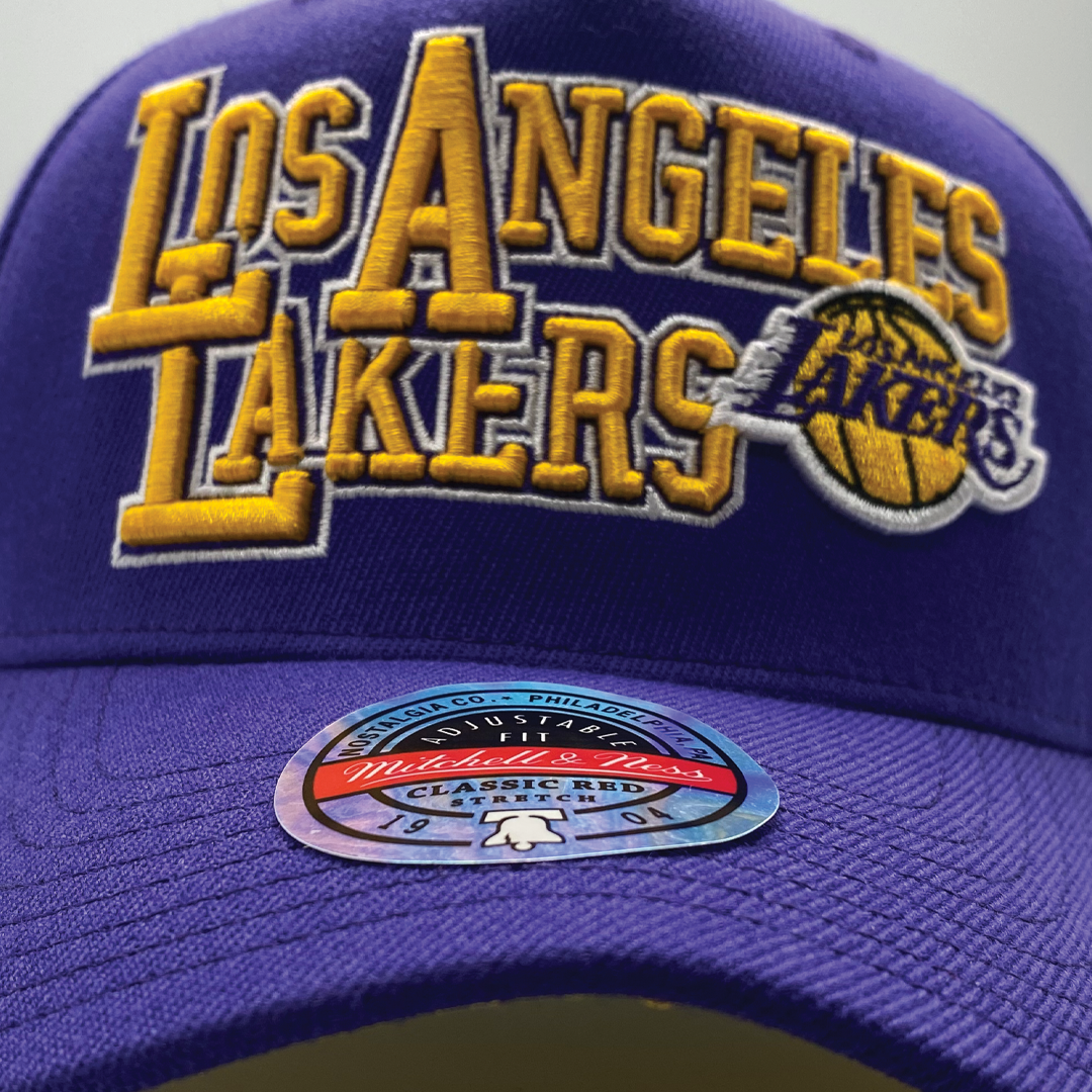 .MITCHELL & NESS CLASSIC INTERLOCKED LAKERS SNAPBACK - PURPLE/TEAM COLOUR - ( MNLL23022 ) - MNLK11