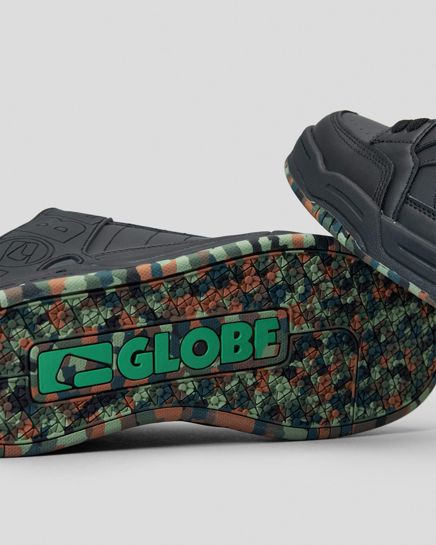 .GLOBE Mens GBTILT Shoes - BLACK/GREEN/MOSAIC - (GBTILT) - BGM - R2L18