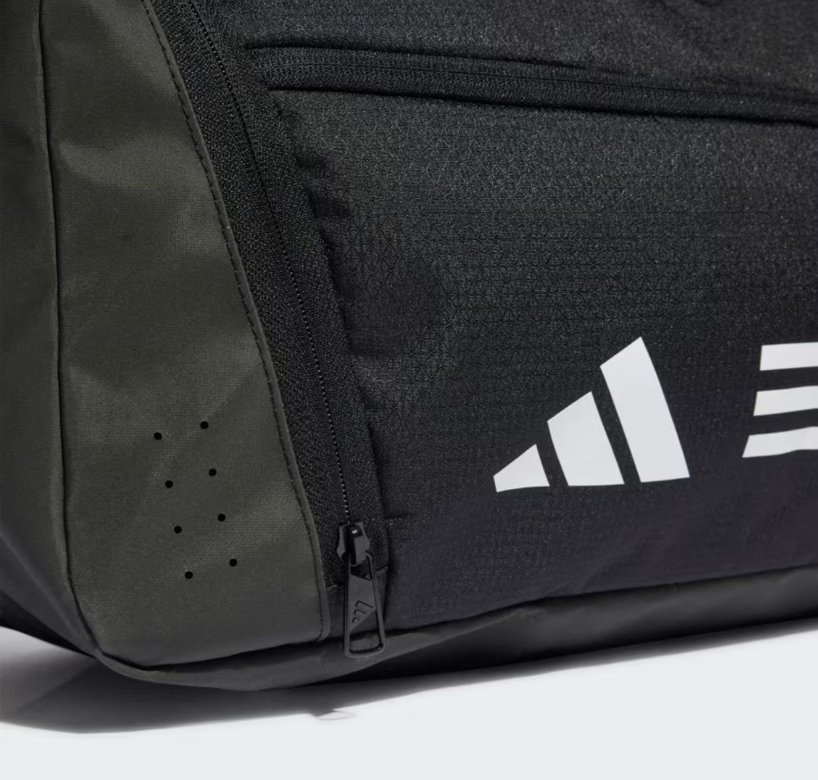 .ADIDAS ESSENTIALS 3-STRIPES DUFFEL BAG EXTRA SMALL - BLACK - (IP9861) - C10