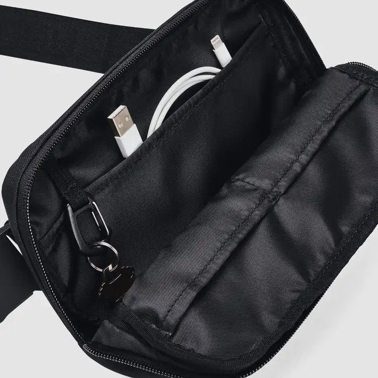 .Under Armour Loudon Xbody Waist Bag - Black/White - (1378418-001) - F