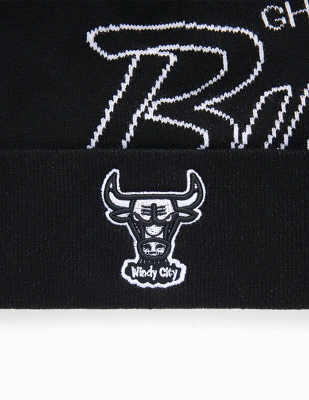.MITCHELL & NESS BULLS TEAM POM BEANIE - BLACK - (MNCG21047) - F