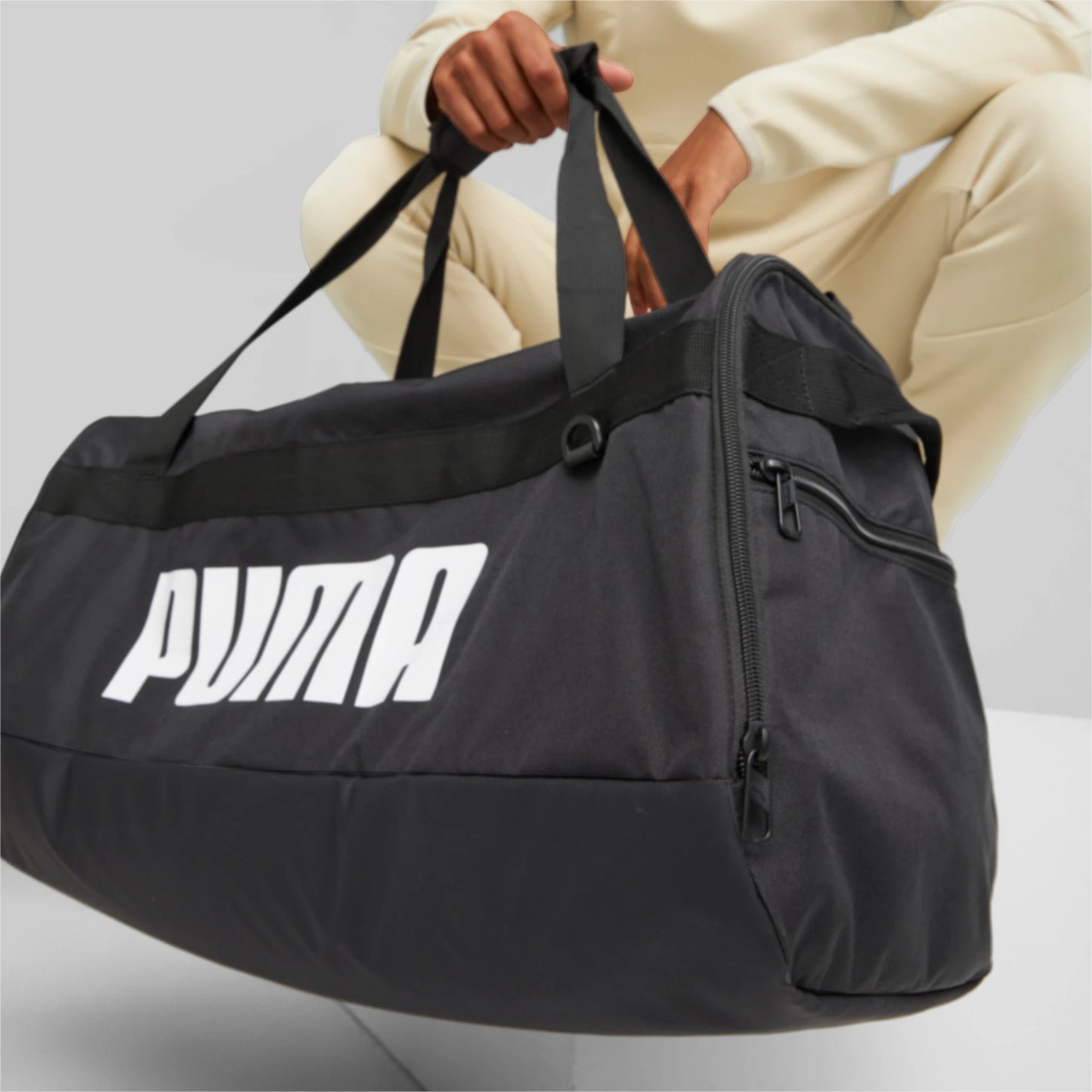 - Puma Challenger Duffel Pro M  BLACK - (079531 01) - R2LB