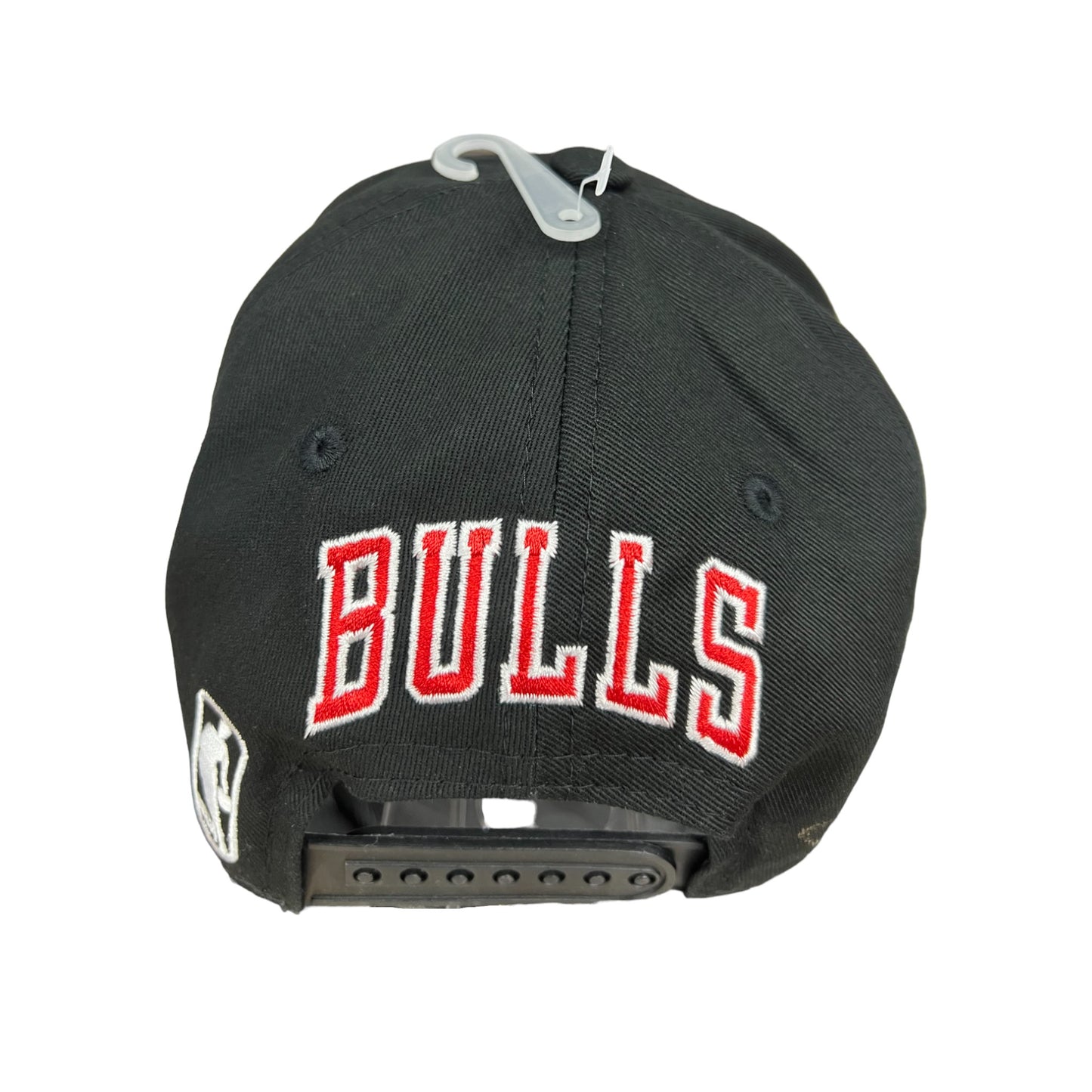 .KIDS KIDS MITCHELL & NESS CLASSIC BULLS SNAPBACK KIDS - RED/BLACK COLOUR