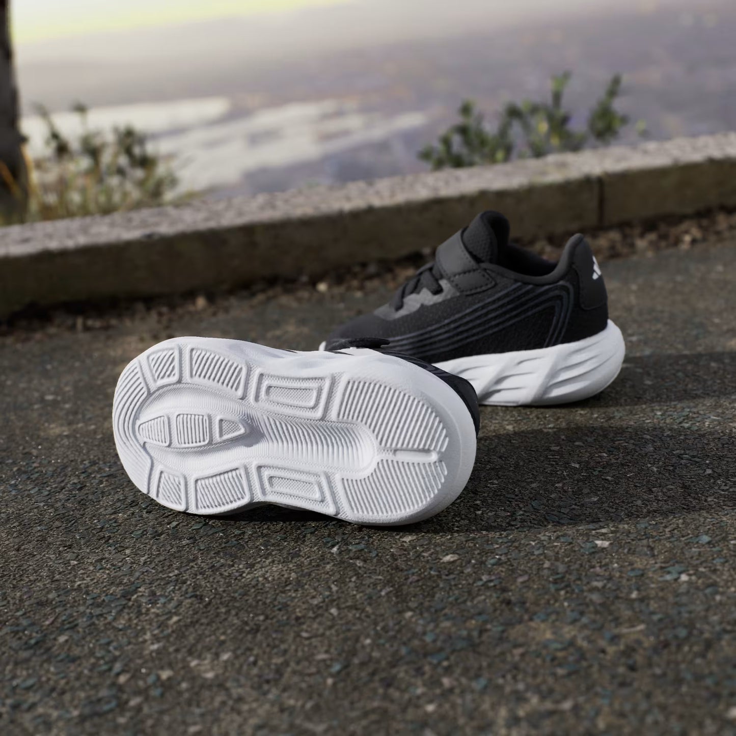 .Adidas Toddlers GALAXY 8 SHOES INFANT - BLACK/WHITE - (KI1681) - XY- R1L10