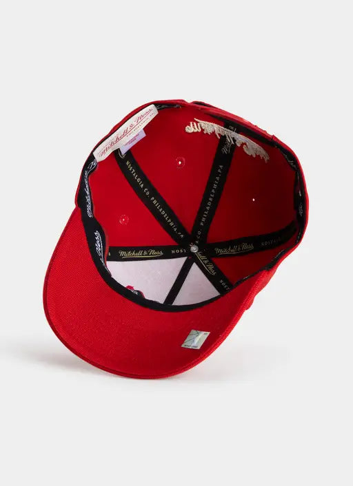 .Mitchell & Ness NBA Chicago Bulls Lay Up Snapback Cap - RED/BLACK - ( MNCG2094 ) - MNB14