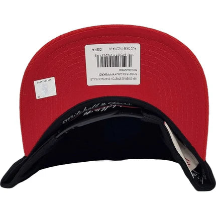 .MITCHELL & NESS NBA Chicago Bulls Interlocked Crown Snapback Cap - RED/BLACK - (MNCG22350) - MNB21