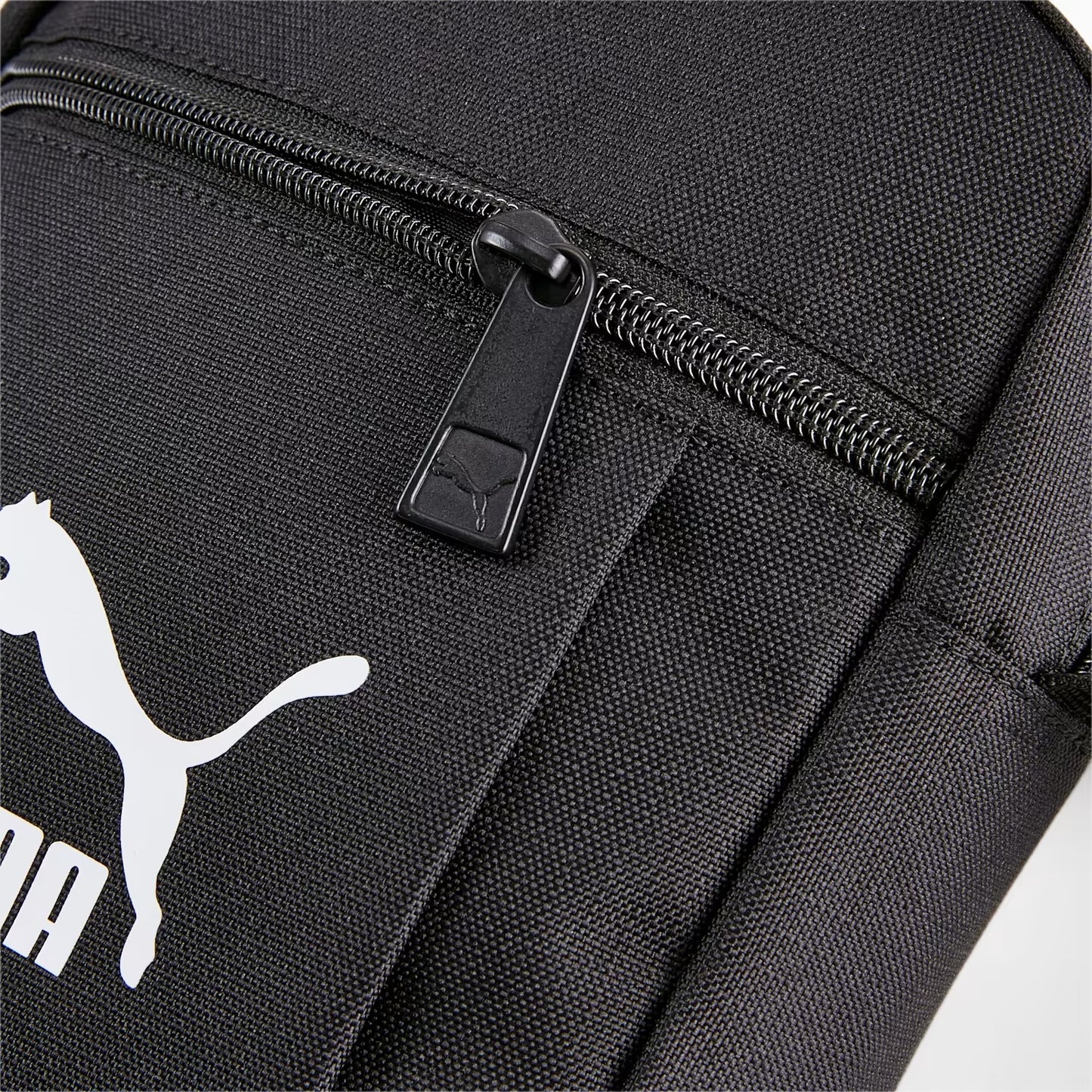 - Puma Classic Archive Compact Portable Pouch Black - (079982 01) - F