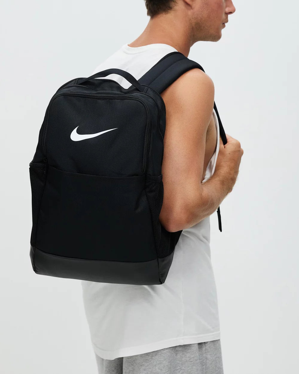 .Nike Brasilia 9.5 Backpack Black/White BackPack 24L - (BA5954 010) - L/P