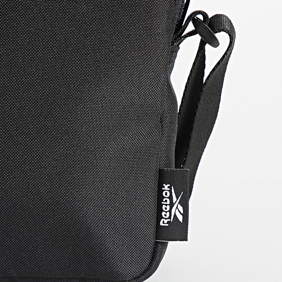 .Reebok Carson Shoulder Bag - Black (8035131)
