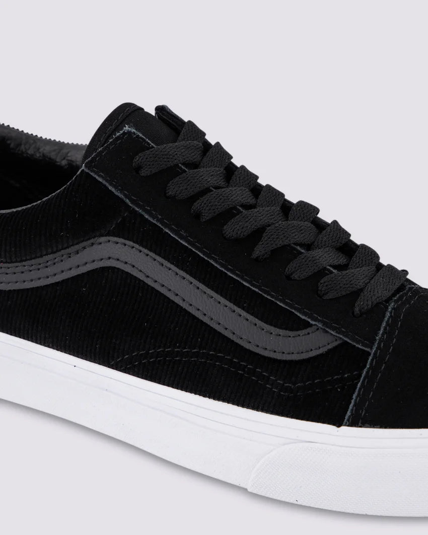 .Vans Old Skool - CORDUROY BLACK/WHITE - (VN000CR5BM) - BM8 - R1L6