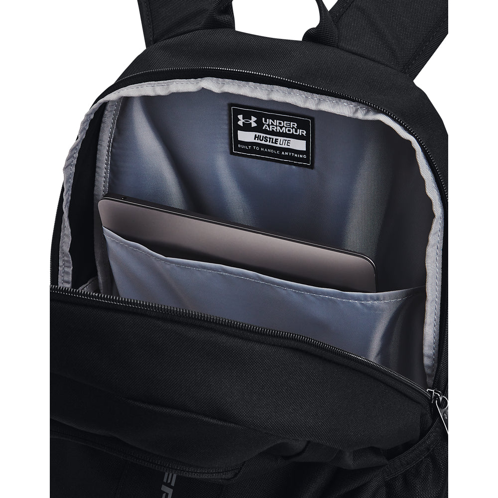 .UNDER ARMOUR HUSTLE LITE BACKPACK BLACK 24 LITRES - (1364180 001) - C25