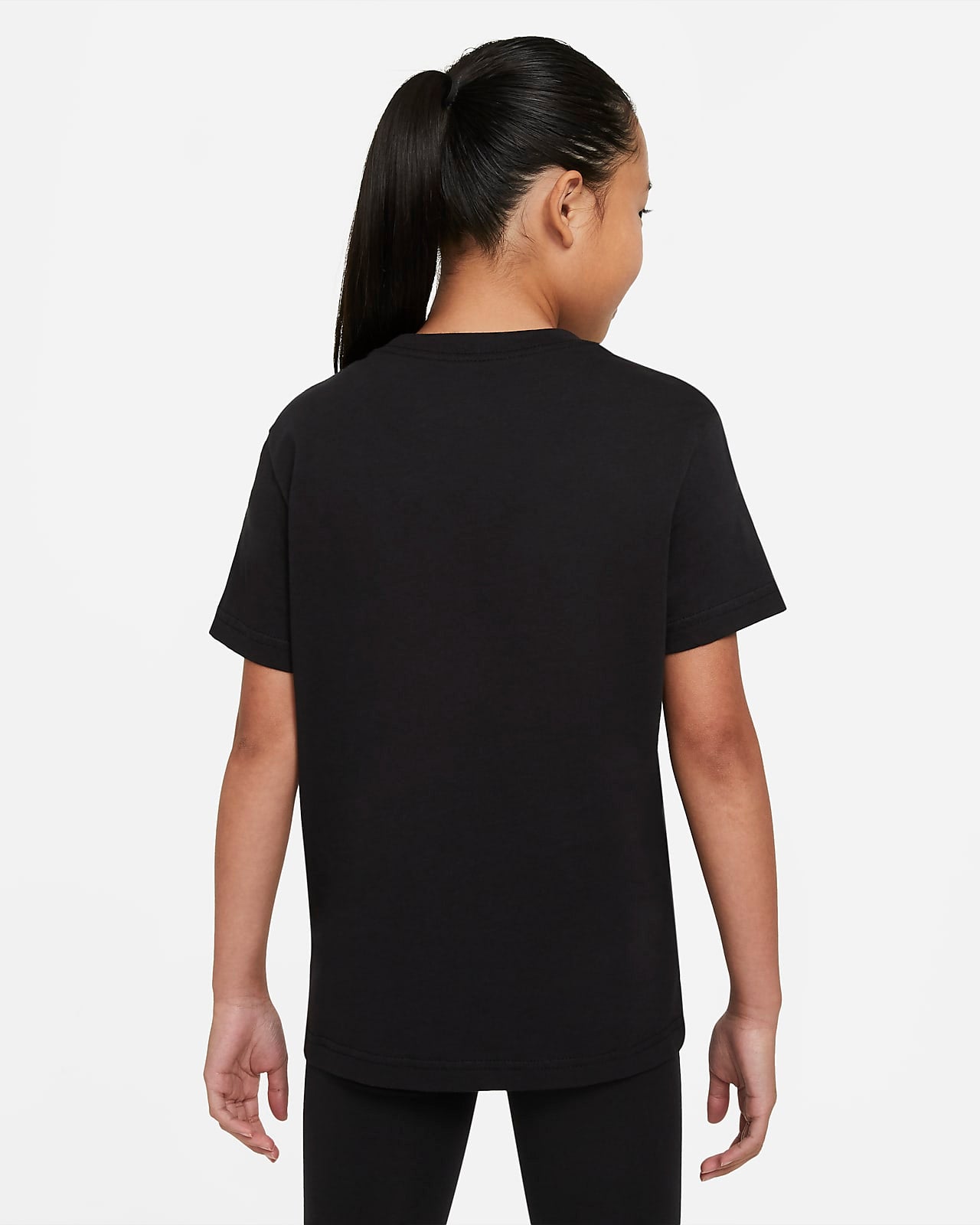 Nike Youth Essential Tee - (DA6918 010) - TS7 - 6 – Shoe Bizz