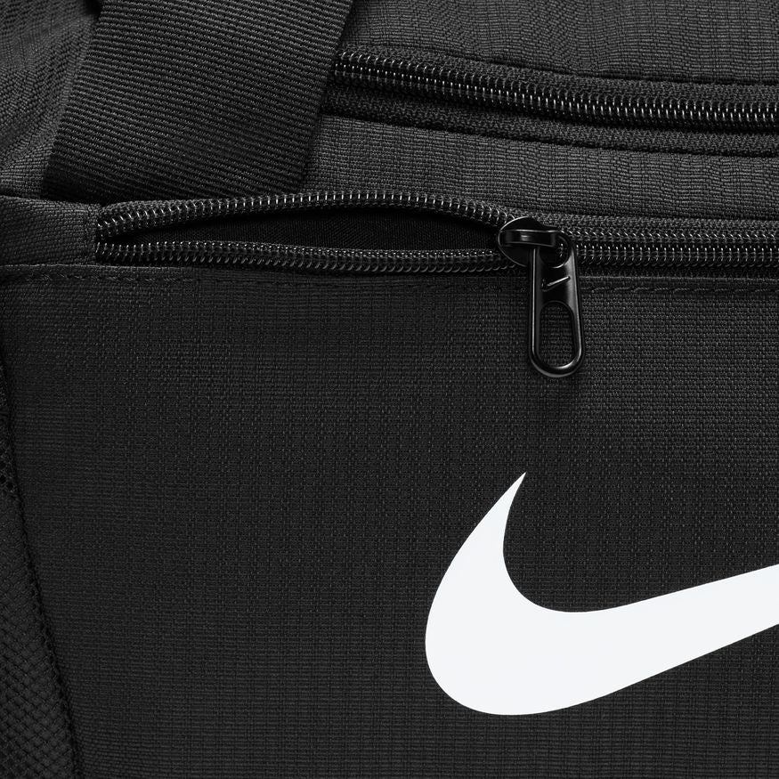 Nike xs sale duffel bag