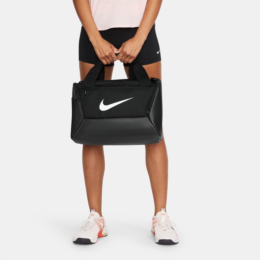 Nike NK BRSLA S DUFF 9.5 41L, BLACK/BLACK/(WHITE), One Size: Buy